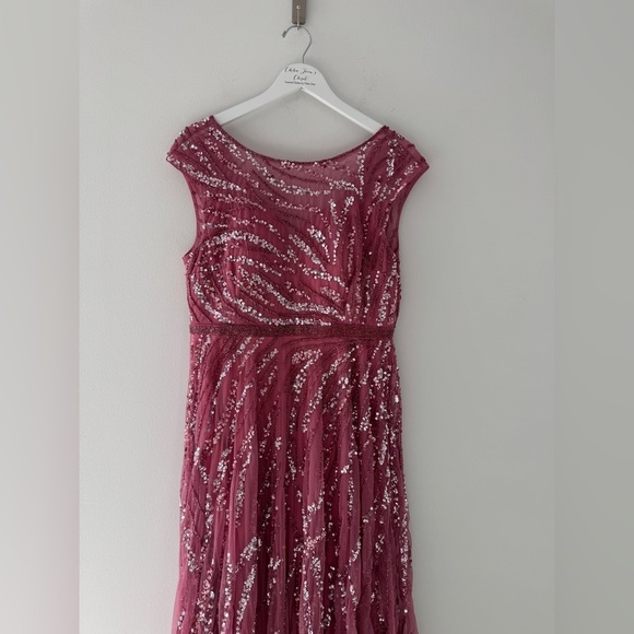 MAC DUGGAL Pink Cap Sleeve Embellished Evening Gown 10 - Picture 8 of 15